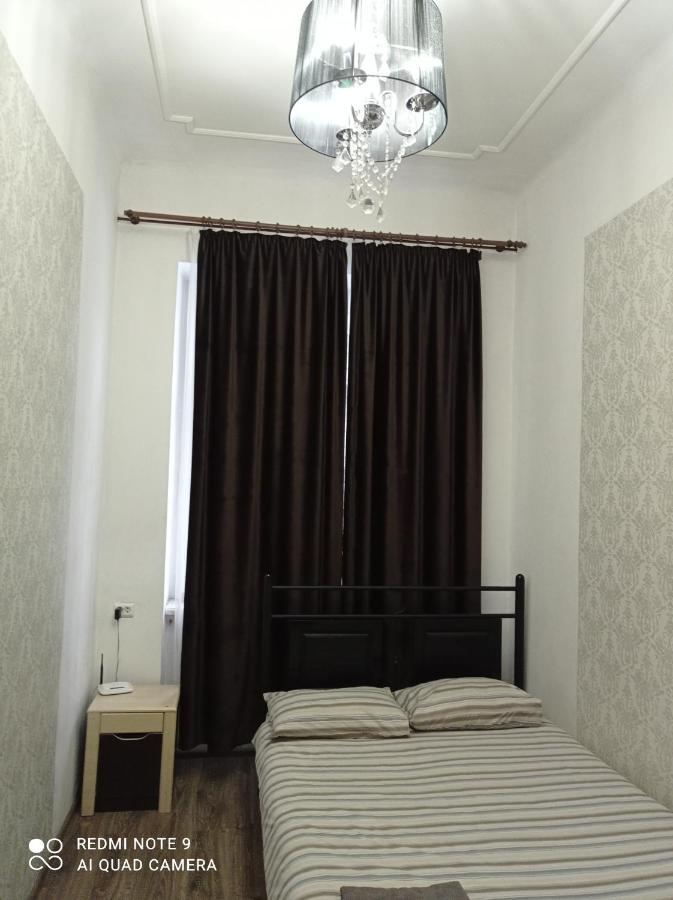 Smart Econom For Near Opera Apartman Lviv Kültér fotó